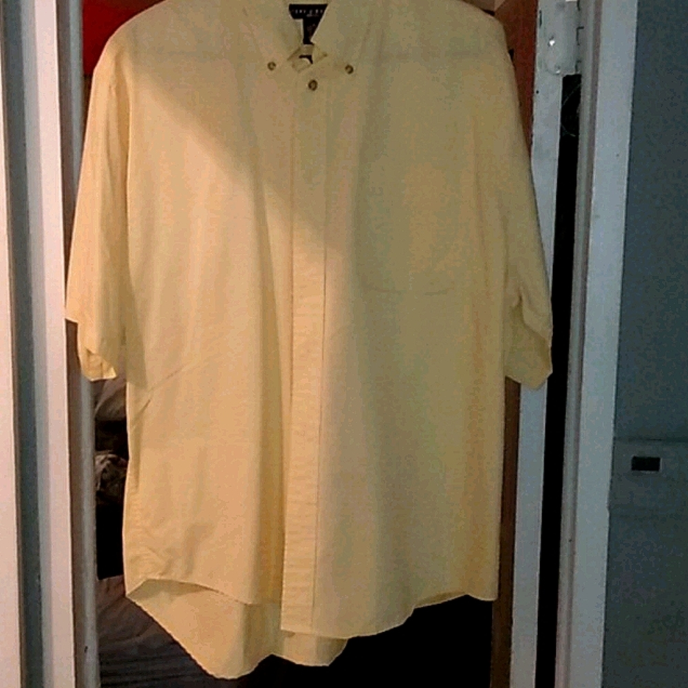 Ivy crew short sleeve collared shirt